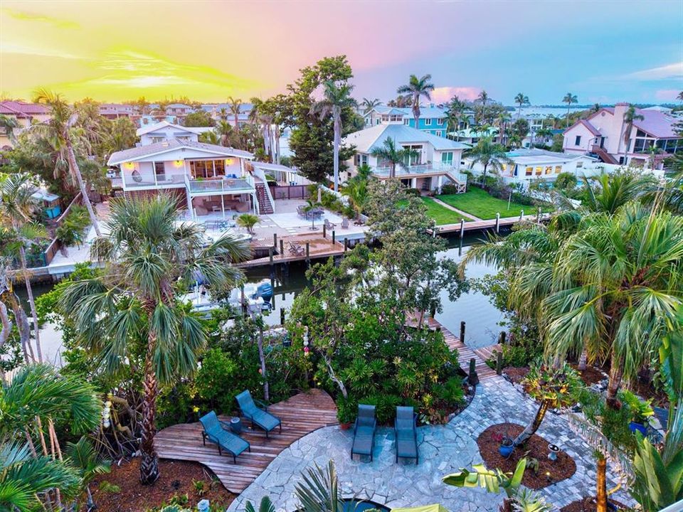 Active With Contract: $1,350,000 (3 beds, 2 baths, 2246 Square Feet)