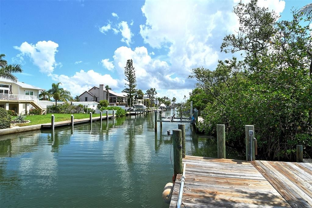 Active With Contract: $1,350,000 (3 beds, 2 baths, 2246 Square Feet)