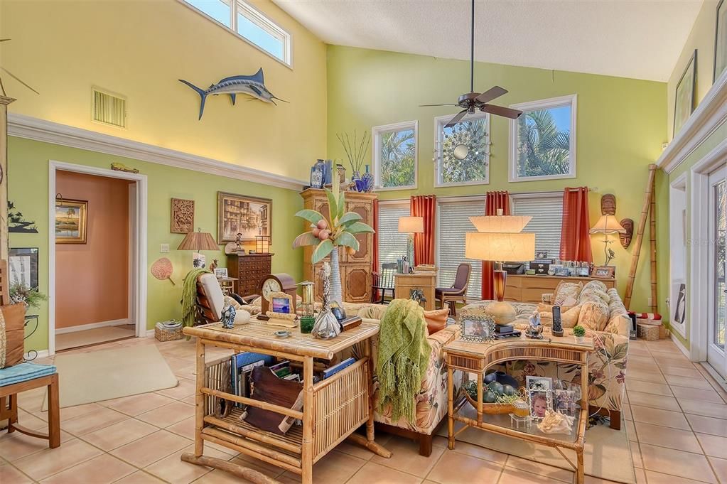 Active With Contract: $1,350,000 (3 beds, 2 baths, 2246 Square Feet)