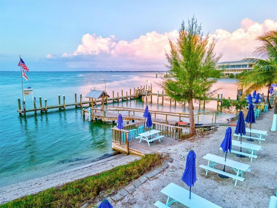 Active With Contract: $1,350,000 (3 beds, 2 baths, 2246 Square Feet)