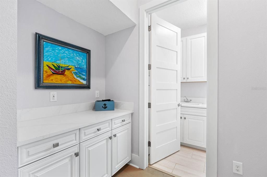 待售: $1,325,000 (3 贝兹, 2 浴室, 2807 平方英尺)