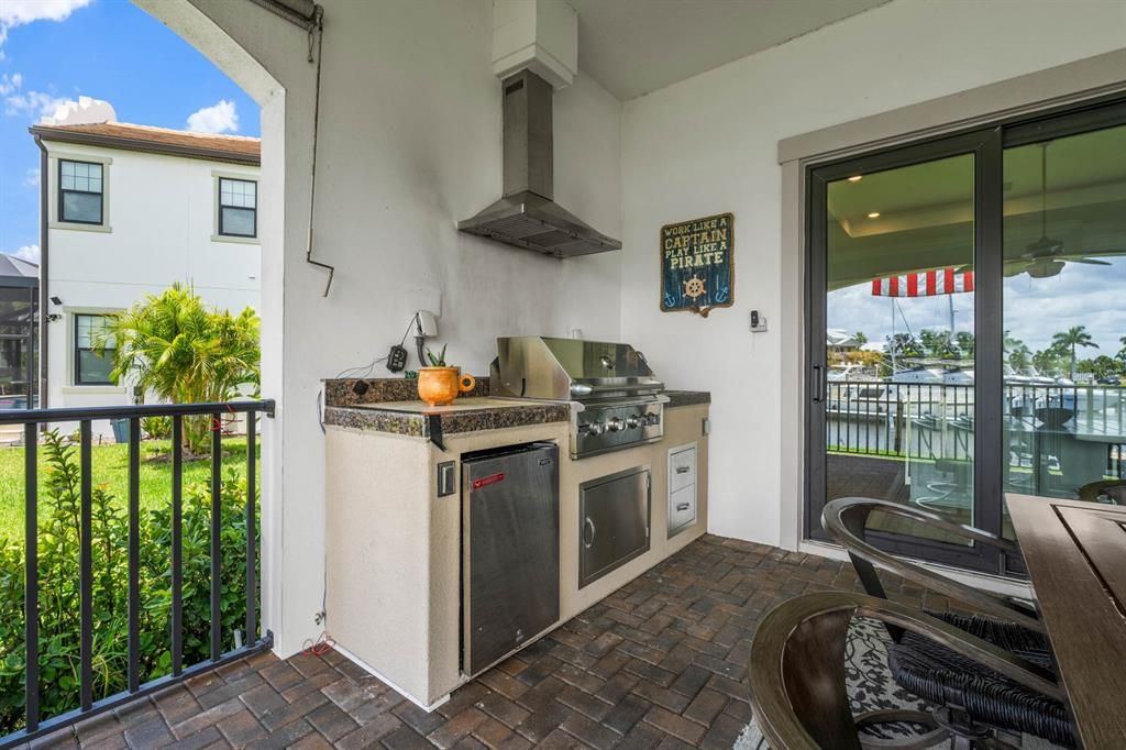 待售: $1,325,000 (3 贝兹, 2 浴室, 2807 平方英尺)