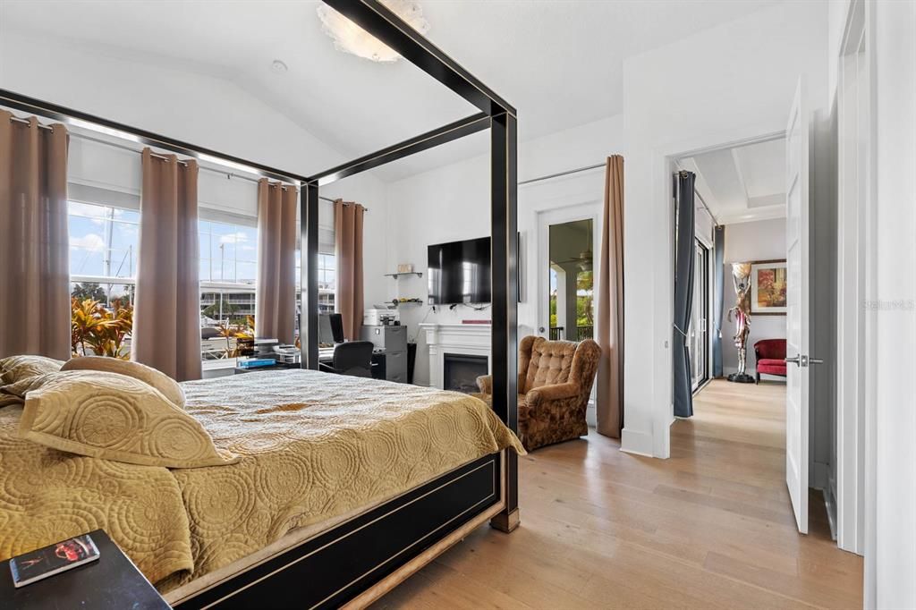 待售: $1,325,000 (3 贝兹, 2 浴室, 2807 平方英尺)