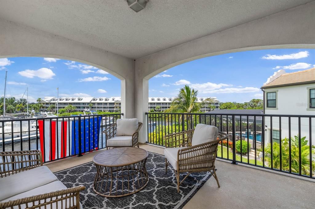 待售: $1,325,000 (3 贝兹, 2 浴室, 2807 平方英尺)