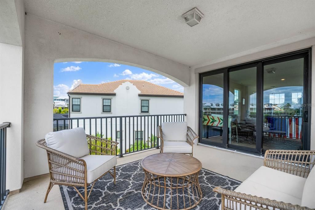 待售: $1,325,000 (3 贝兹, 2 浴室, 2807 平方英尺)