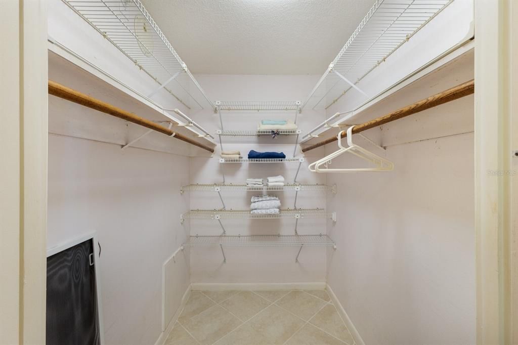 待售: $749,000 (1 贝兹, 1 浴室, 832 平方英尺)