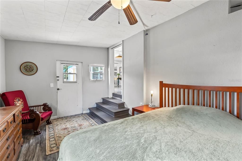 For Sale: $140,000 (3 beds, 2 baths, 1122 Square Feet)