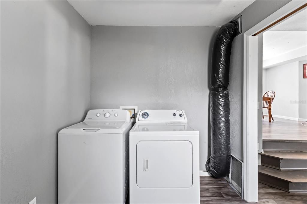 For Sale: $140,000 (3 beds, 2 baths, 1122 Square Feet)