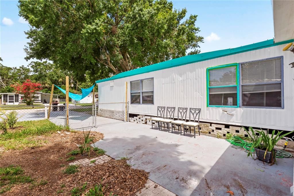 For Sale: $140,000 (3 beds, 2 baths, 1122 Square Feet)