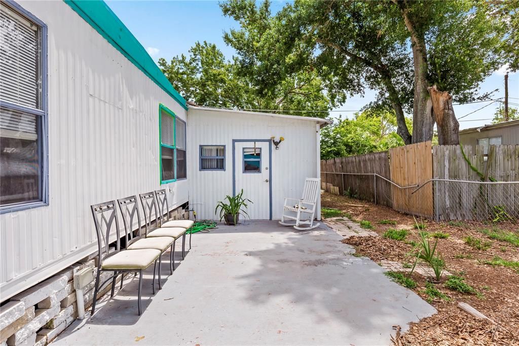 For Sale: $140,000 (3 beds, 2 baths, 1122 Square Feet)