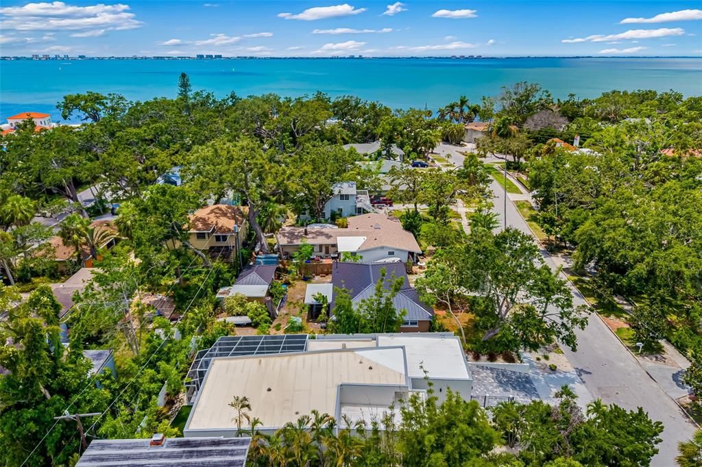 Под контрактом: $1,499,000 (3 спален, 3 ванн, 1920 Квадратных фут)