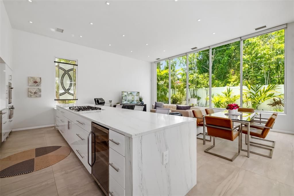 Под контрактом: $1,499,000 (3 спален, 3 ванн, 1920 Квадратных фут)