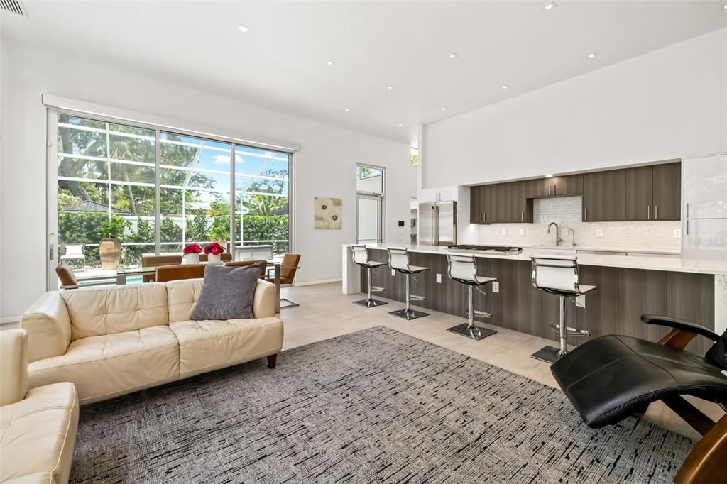 Под контрактом: $1,499,000 (3 спален, 3 ванн, 1920 Квадратных фут)