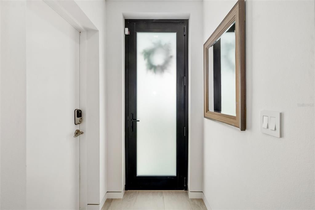 Под контрактом: $1,499,000 (3 спален, 3 ванн, 1920 Квадратных фут)