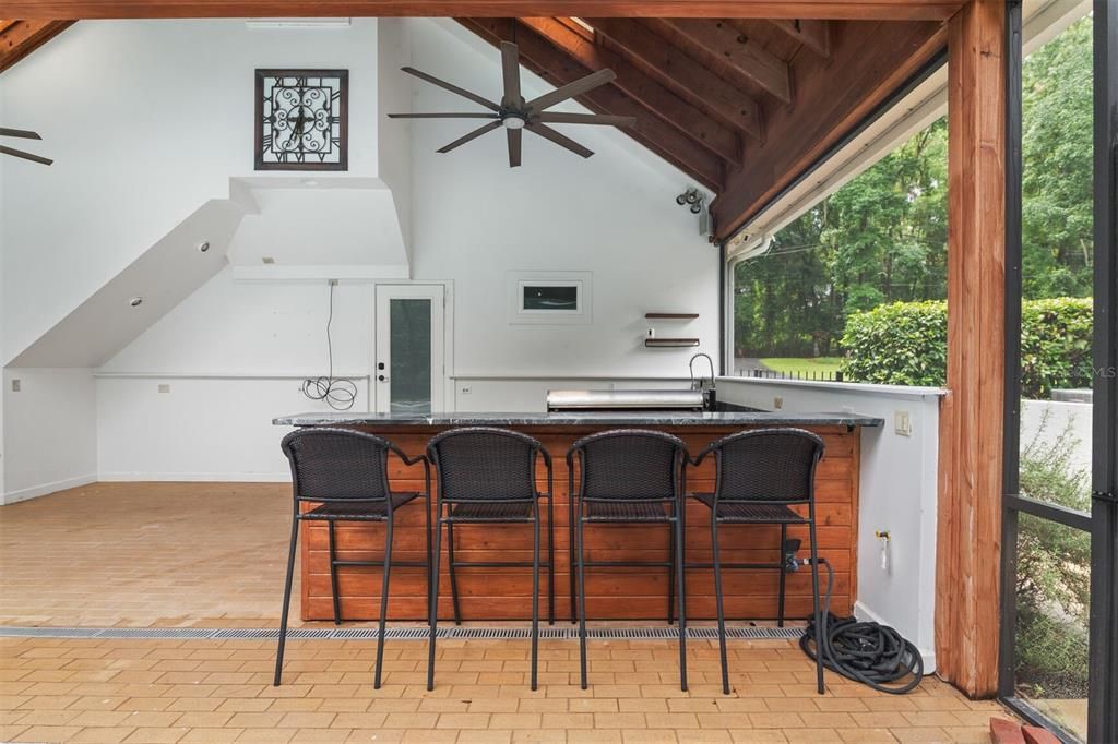 En Venta: $1,050,000 (4 camas, 3 baños, 4142 Pies cuadrados)