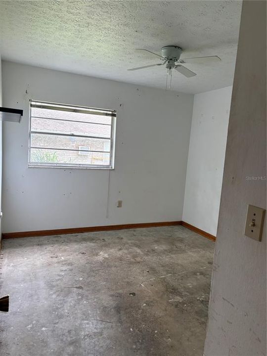 For Sale: $390,000 (3 beds, 2 baths, 2311 Square Feet)