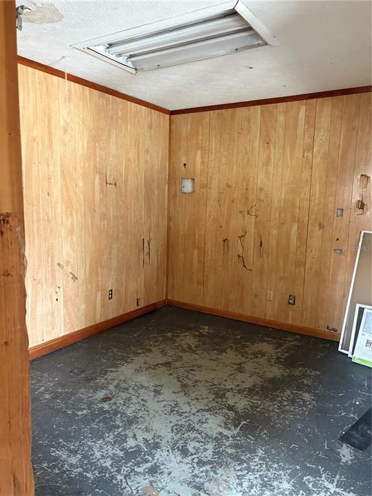 For Sale: $390,000 (3 beds, 2 baths, 2311 Square Feet)