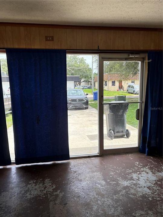 For Sale: $390,000 (3 beds, 2 baths, 2311 Square Feet)