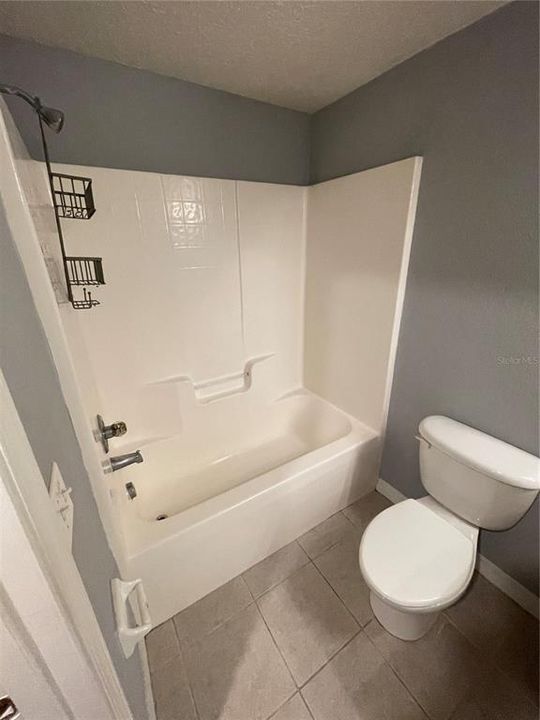 Под контрактом: $175,000 (3 спален, 2 ванн, 1151 Квадратных фут)