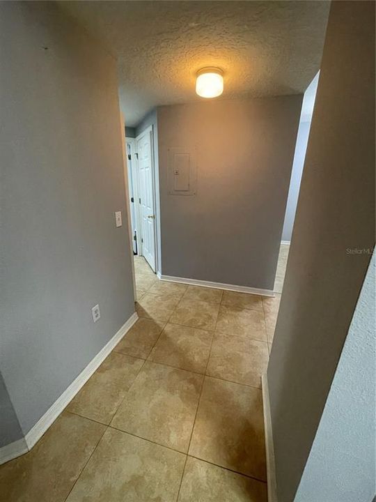 Под контрактом: $175,000 (3 спален, 2 ванн, 1151 Квадратных фут)