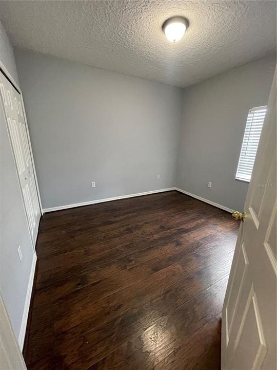 Под контрактом: $175,000 (3 спален, 2 ванн, 1151 Квадратных фут)