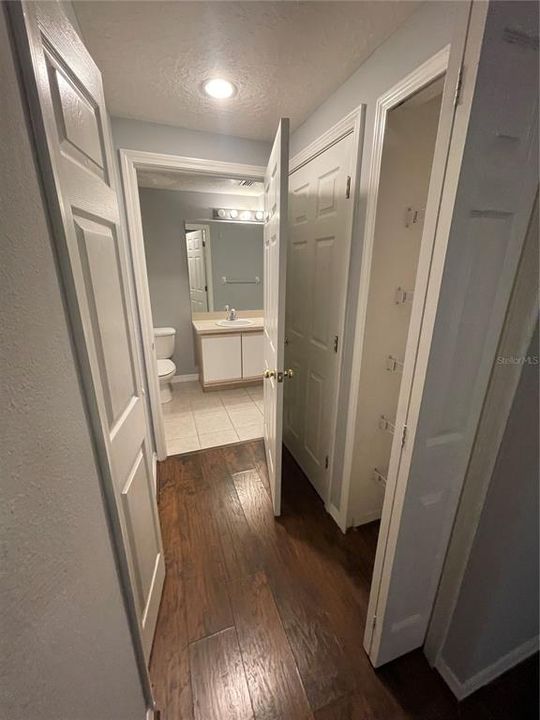 Под контрактом: $175,000 (3 спален, 2 ванн, 1151 Квадратных фут)