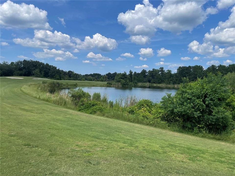 На продажу: $107,500 (2 спален, 1 ванн, 1054 Квадратных фут)