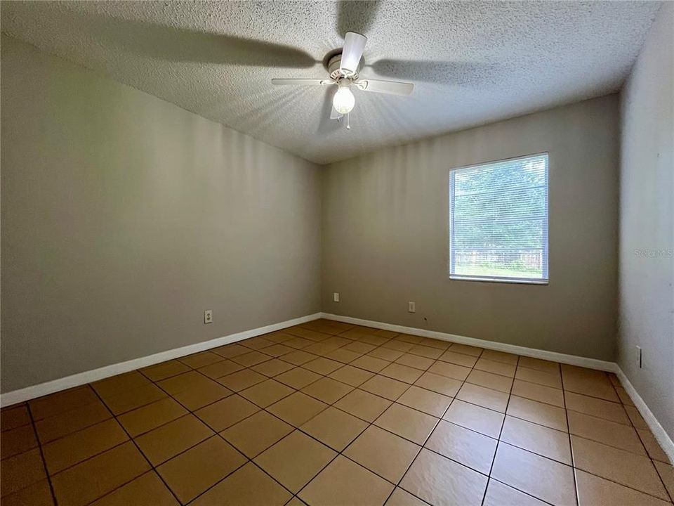 For Rent: $1,450 (2 beds, 2 baths, 884 Square Feet)