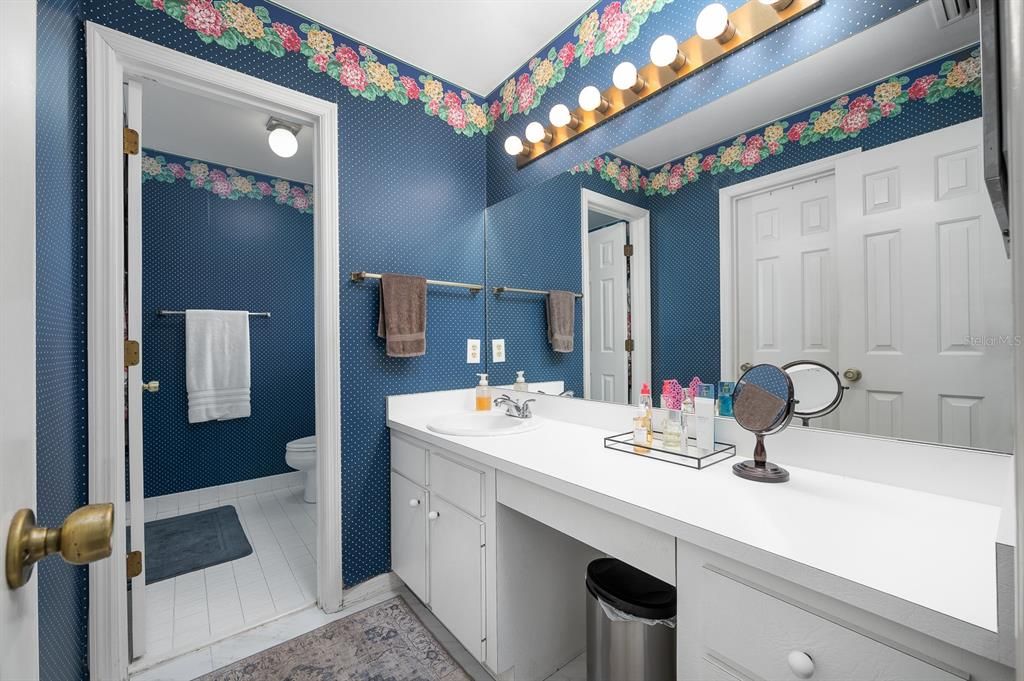 Active With Contract: $440,000 (4 beds, 2 baths, 2252 Square Feet)