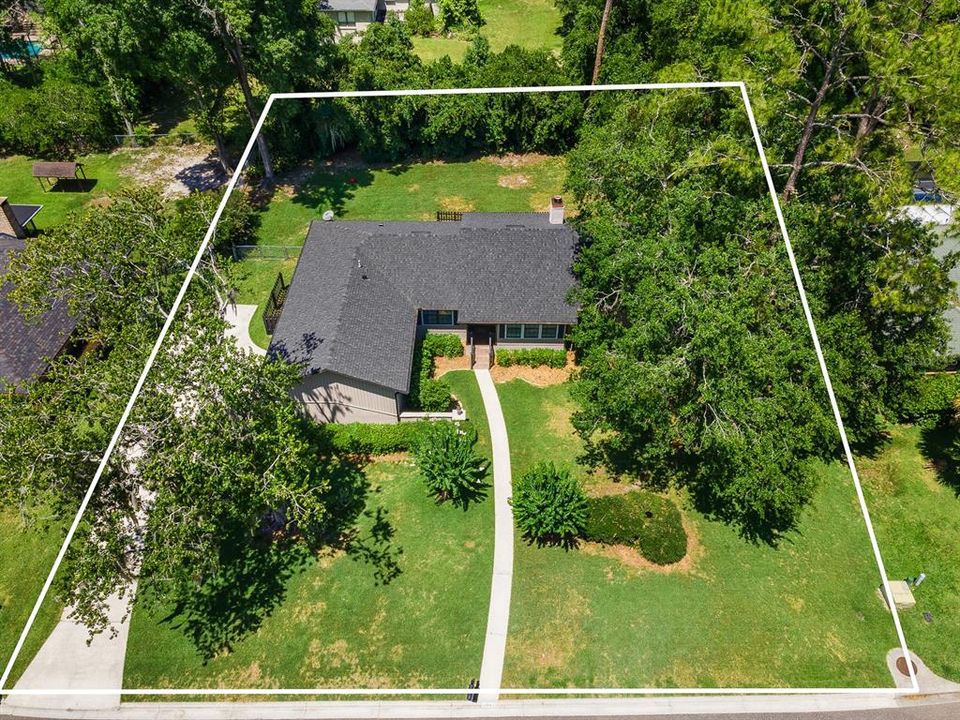 Active With Contract: $440,000 (4 beds, 2 baths, 2252 Square Feet)