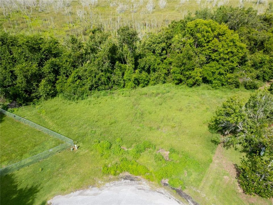 En Venta: $40,000 (0.83 acres)