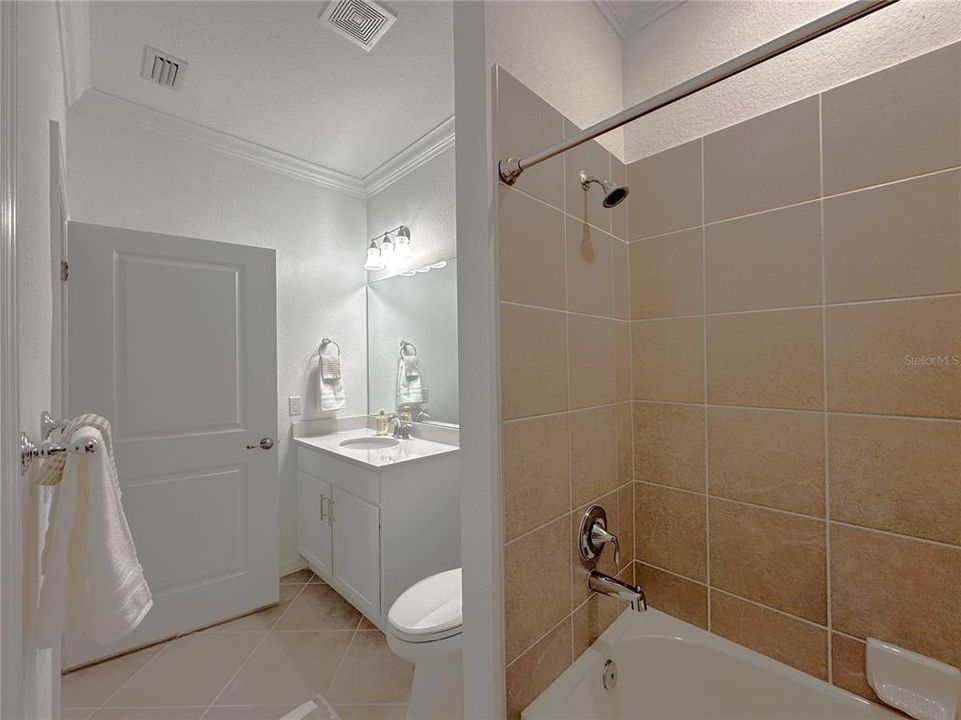 For Rent: $4,000 (2 beds, 2 baths, 1120 Square Feet)