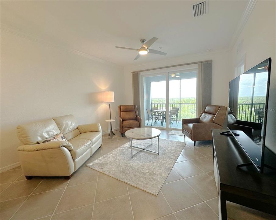 For Rent: $4,000 (2 beds, 2 baths, 1120 Square Feet)