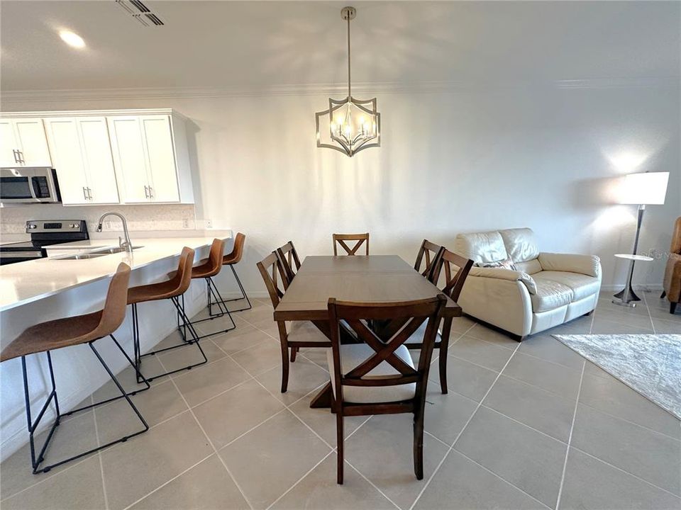 For Rent: $4,000 (2 beds, 2 baths, 1120 Square Feet)