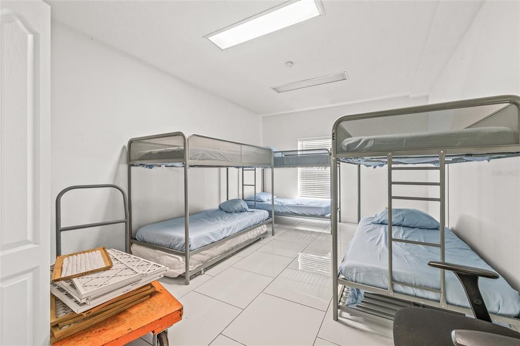 合同活跃: $899,000 (0 贝兹, 0 浴室, 8508 平方英尺)