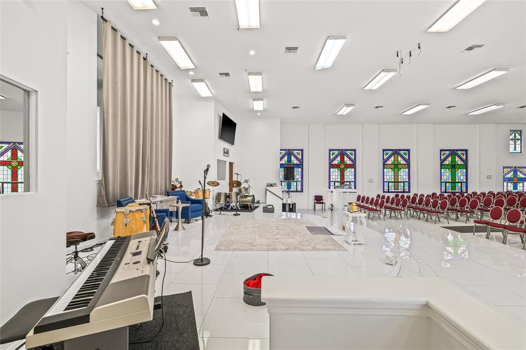 合同活跃: $899,000 (0 贝兹, 0 浴室, 8508 平方英尺)