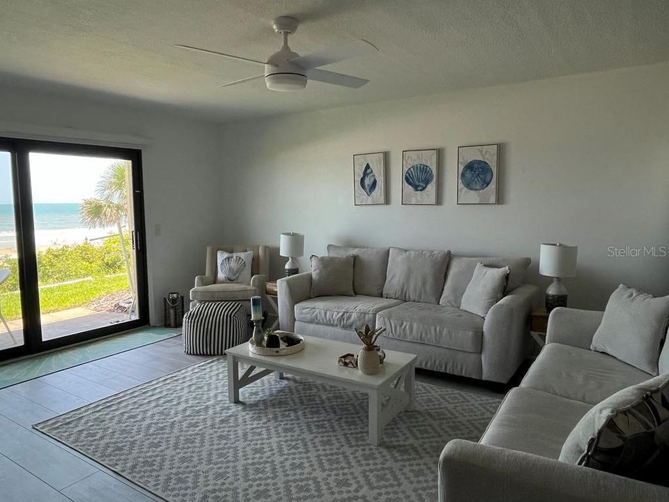 待售: $769,000 (2 贝兹, 2 浴室, 1064 平方英尺)