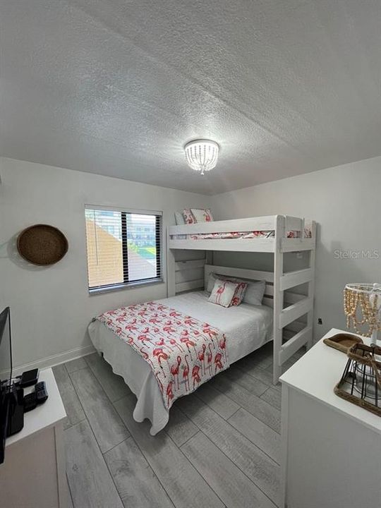 待售: $769,000 (2 贝兹, 2 浴室, 1064 平方英尺)