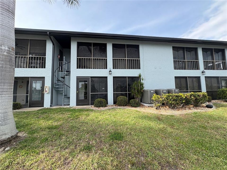 Active With Contract: $185,000 (2 beds, 2 baths, 1011 Square Feet)