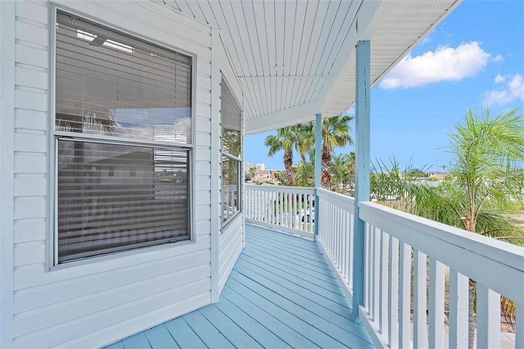 出租: $3,900 (6 贝兹, 3 浴室, 2005 平方英尺)