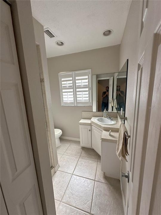 待售: $199,900 (2 贝兹, 2 浴室, 1234 平方英尺)