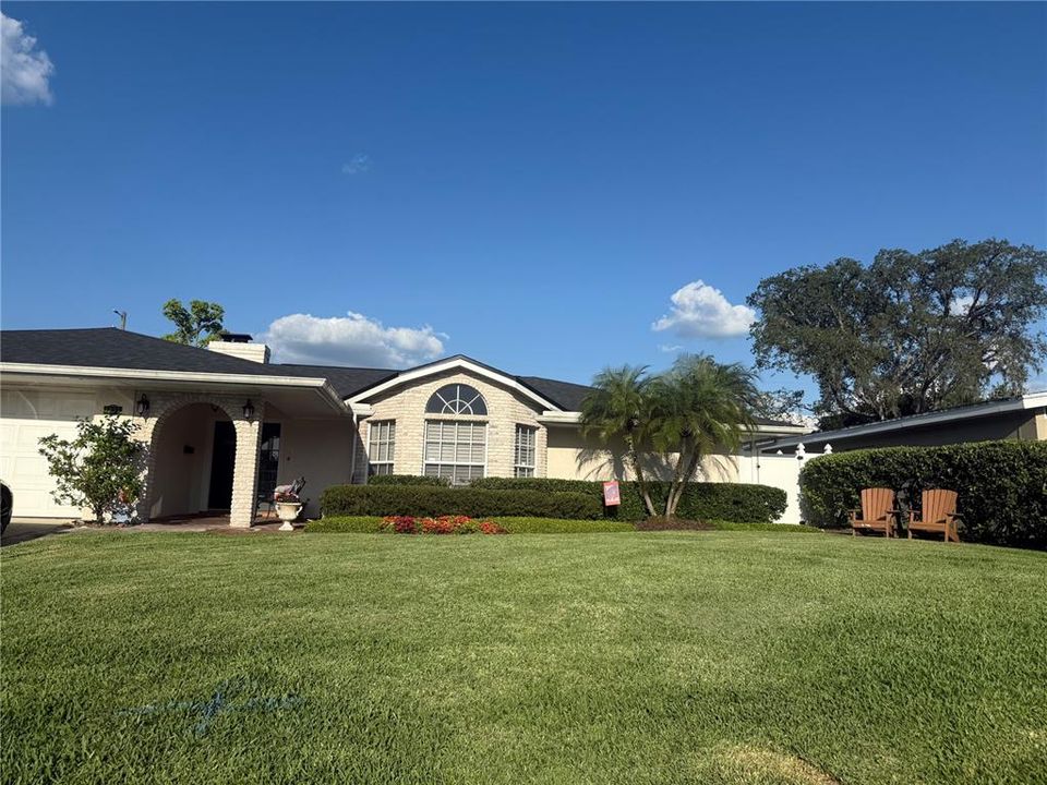 Recently Sold: $650,000 (4 beds, 2 baths, 2351 Square Feet)