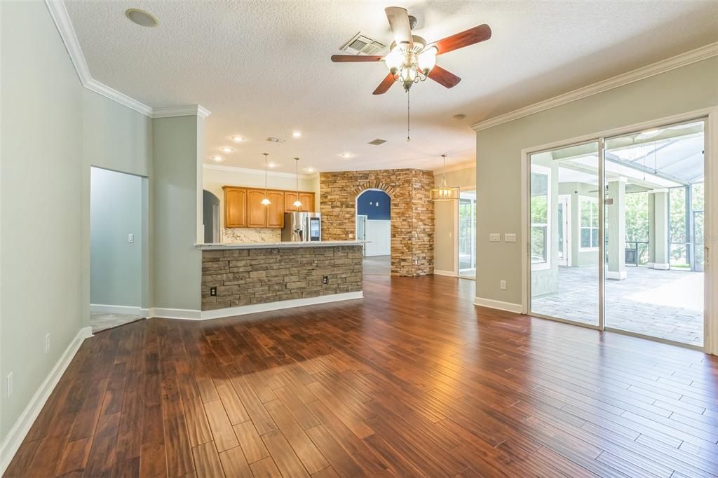 待售: $749,900 (5 贝兹, 3 浴室, 3318 平方英尺)