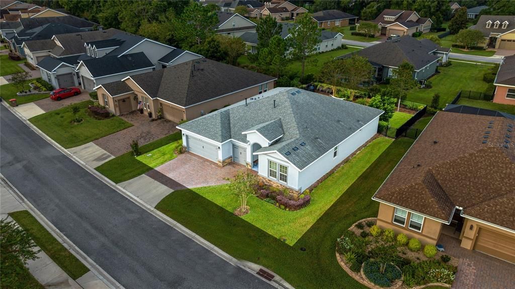 Active With Contract: $410,000 (2 beds, 2 baths, 2020 Square Feet)