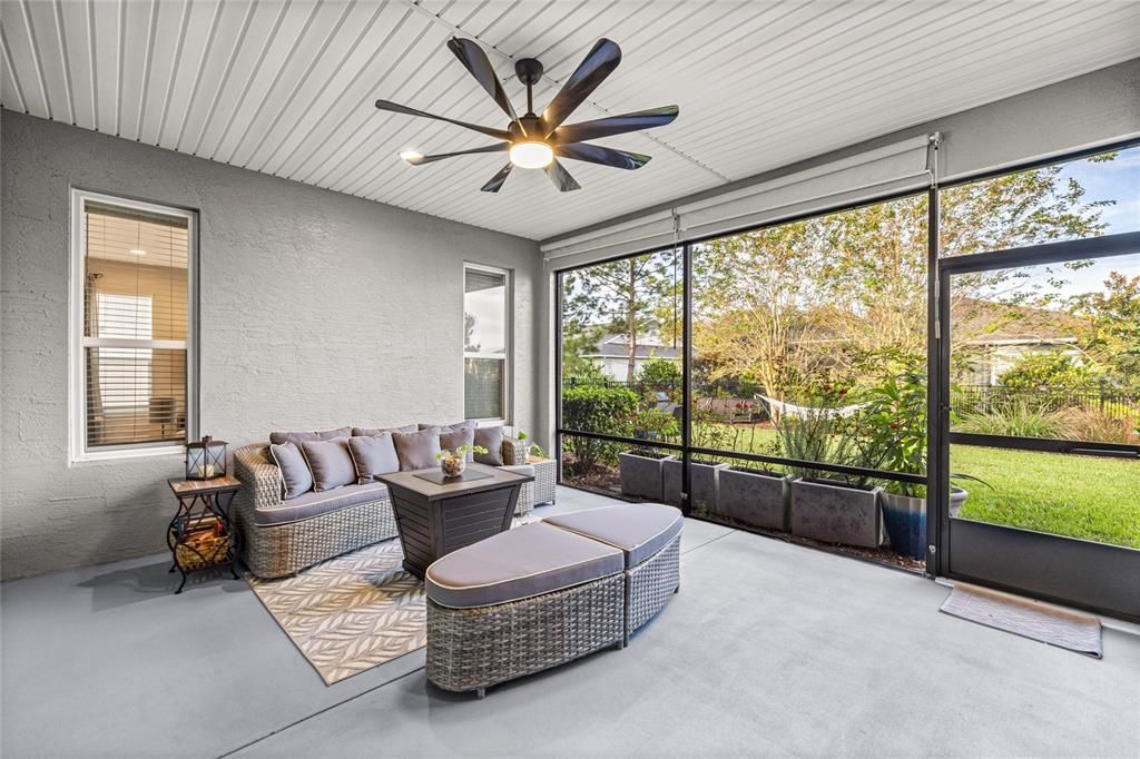 Active With Contract: $410,000 (2 beds, 2 baths, 2020 Square Feet)