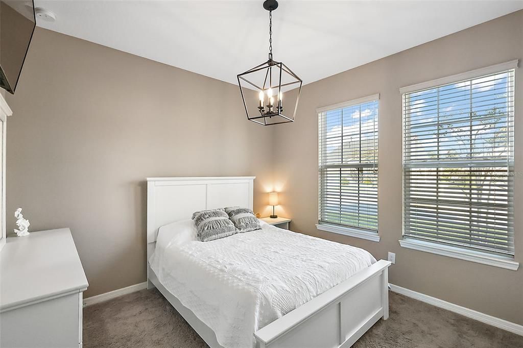 Active With Contract: $410,000 (2 beds, 2 baths, 2020 Square Feet)