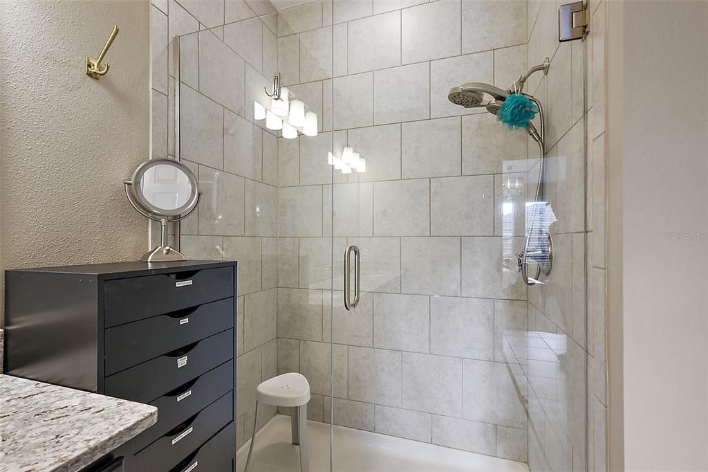 Active With Contract: $410,000 (2 beds, 2 baths, 2020 Square Feet)