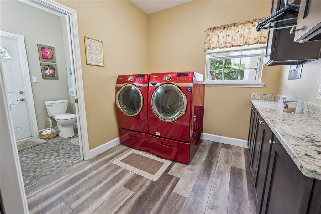 待售: $649,000 (4 贝兹, 3 浴室, 3312 平方英尺)