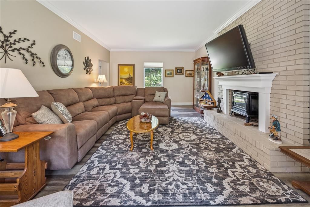 待售: $649,000 (4 贝兹, 3 浴室, 3312 平方英尺)