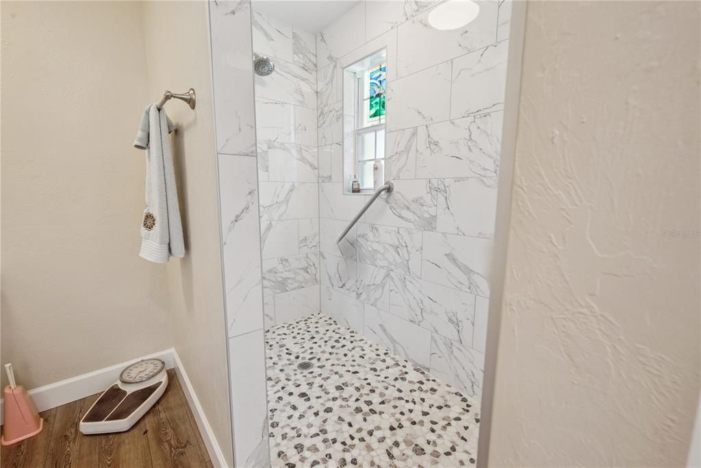 待售: $649,000 (4 贝兹, 3 浴室, 3312 平方英尺)